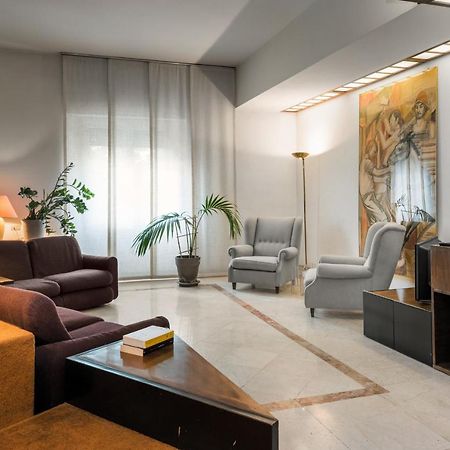 Ferienwohnung Flats4Rent Residenza Ai Tigli Verona Exterior foto